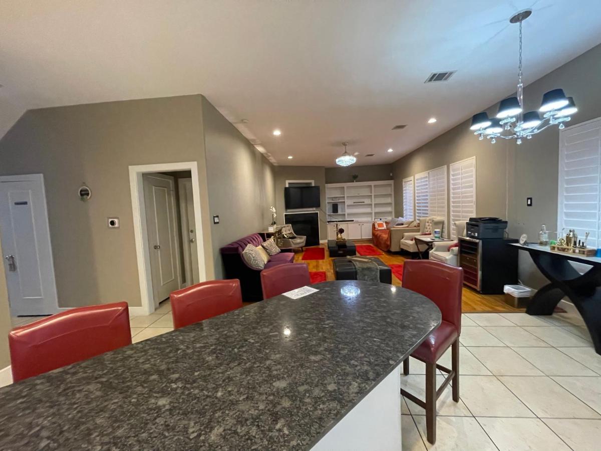 Wanderlust Villa Near Galleria Mall Houston Zewnętrze zdjęcie